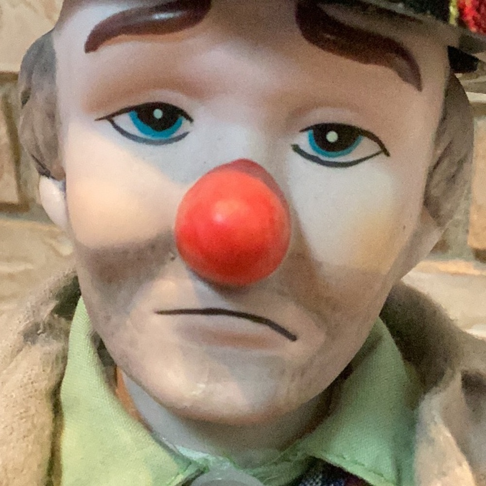 14” Vintage Dynasty Doll Clyde jr  Hobo Clown Poreclain Doll cert 1980 w stand